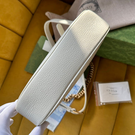 SHOULDER BAG 25 IN WHITE LAMBSKIN GOLD HARDWARE