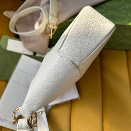 SHOULDER BAG 25 IN WHITE LAMBSKIN GOLD HARDWARE