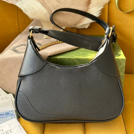 SHOULDER BAG 25 IN BLACK LAMBSKIN GOLD HARDWARE