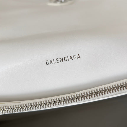 CRUSH CHAINED BAG 32 IN WHITE QUILTED CRUSHED CALFSKIN SILVER HARDWARE