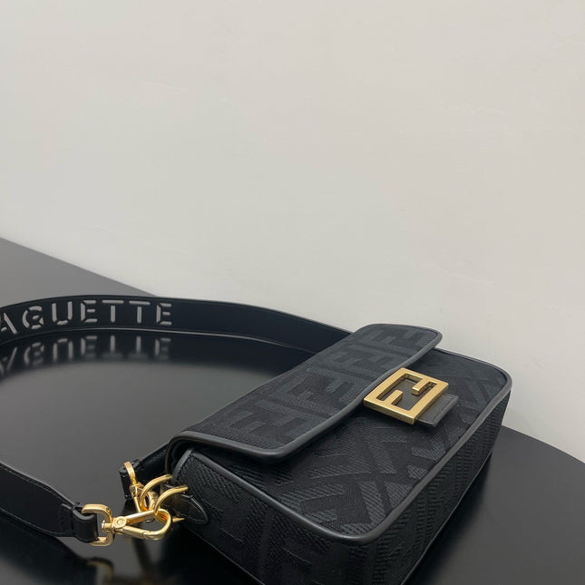 FENDI 26 BAGUETTE BLACK NAPPA LEATHER BAG WITH GOLD HARDWARE