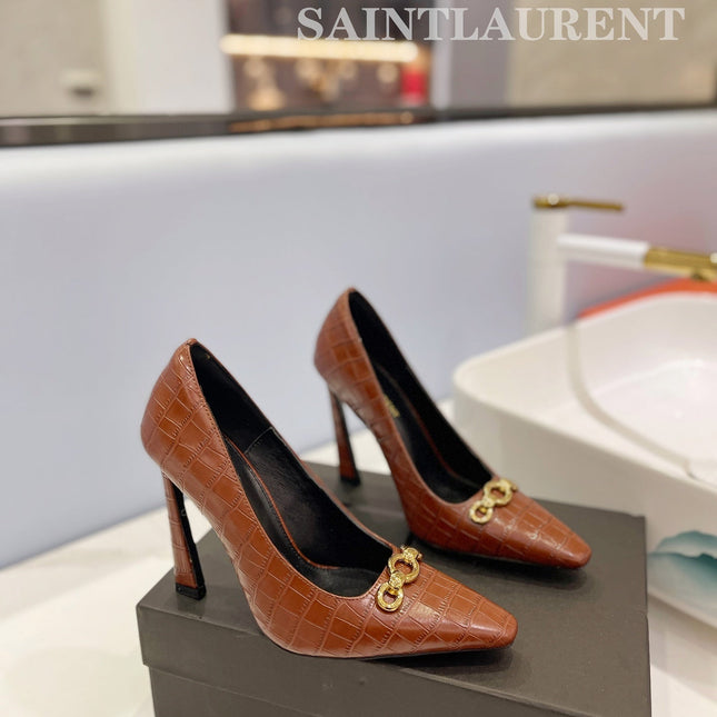 SL SILVANA CROCODILE MOTIF CHAIN PUMPS BROWN CALFSKIN