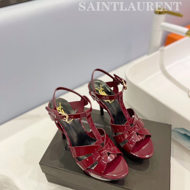 SL TRIBUTE POINED TOE SANDALS GLOSSY BERRY CALFSKIN