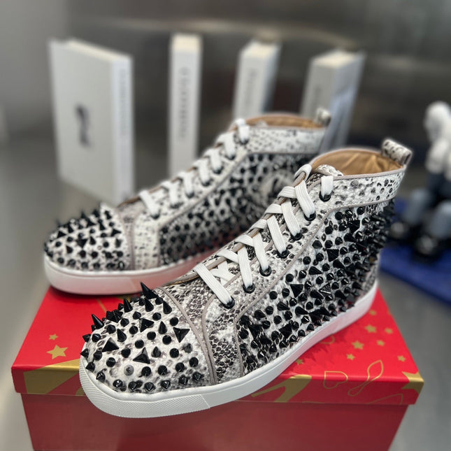 SPIKE STUDDED HIGH-TOP SNEAKERS IN WHITE MIX BLACK CALFSKIN