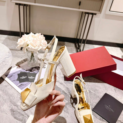 ONE STUD WHITE PATENT LEATHER LACE-UP HIGH HEELS 85 MM