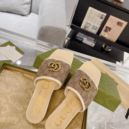 GG EXCLUSIVE SLIDE SANDAL IVORY AND BROWN FABRIC