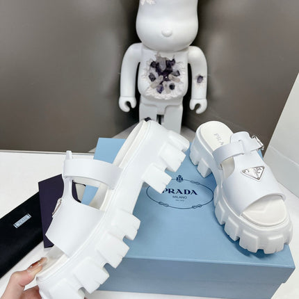 MONOLITH SLIPPER SANDALS IN WHITE RUBBER