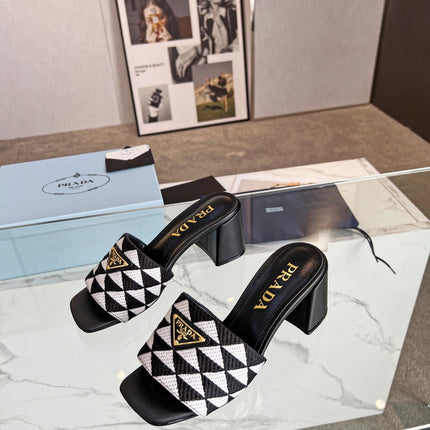 PRA EMBROIDERED SLIDES 65 BLACK AND WHITE FABRIC