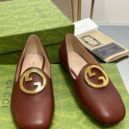 BLONDIE LOGO-PLAQUE LOAFERS IN SYRUP BROWN CALFSKIN WITH GOLD HARDWARE