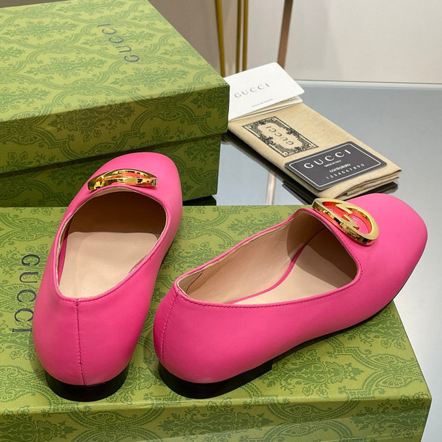 BLONDIE LOGO-PLAQUE LOAFERS IN BRIGHT PINK CALFSKIN WITH GOLD HARDWARE
