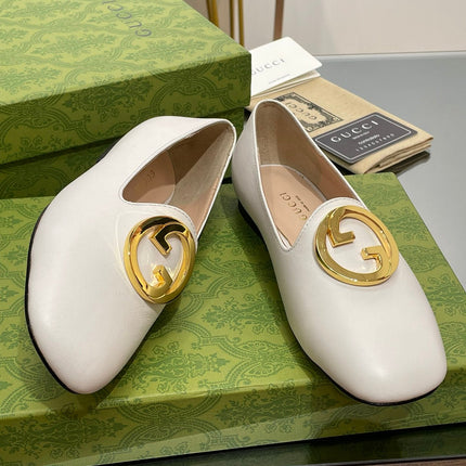 BLONDIE LOGO-PLAQUE LOAFERS IN WHITE CALFSKIN WITH GOLD HARDWARE