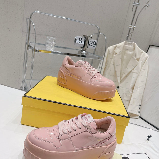 FENDI LOW-TOP TRAINER IN LIGHT PINK CALFSKIN