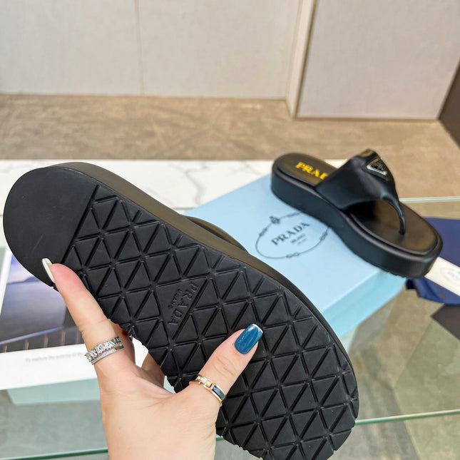 PRA SOFT PADDED NAPPA THONG WEDGE SANDALS BLACK LAMBSKIN