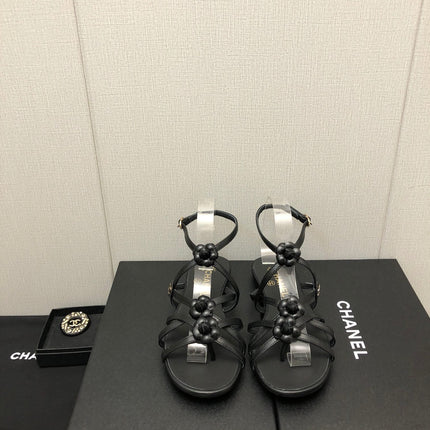 FLORAL FLAT SANDAL IN BLACK LAMBSKIN