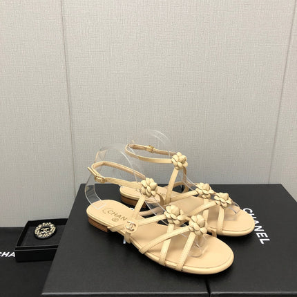 FLORAL FLAT SANDAL IN SAND YELLOW LAMBSKIN