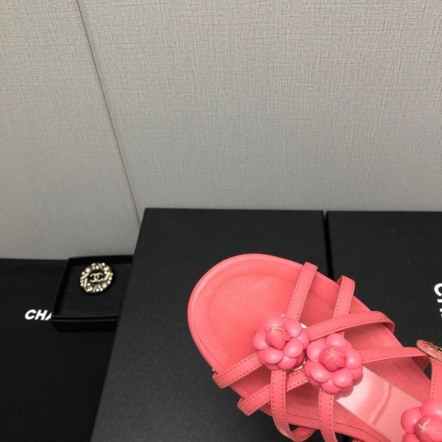 FLORAL FLAT SANDAL IN DARK PINK LAMBSKIN