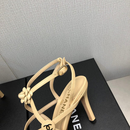 FLORAL HIGH HEEL SANDAL IN SAND YELLOW LAMBSKIN