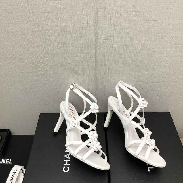 FLORAL HIGH HEEL SANDAL IN WHITE LAMBSKIN