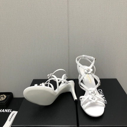 FLORAL HIGH HEEL SANDAL IN WHITE LAMBSKIN