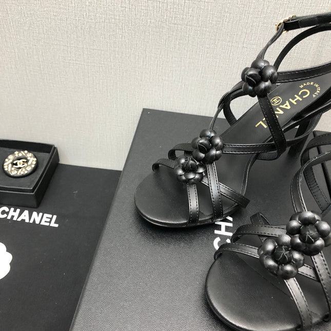 FLORAL HIGH HEEL SANDAL IN BLACK LAMBSKIN