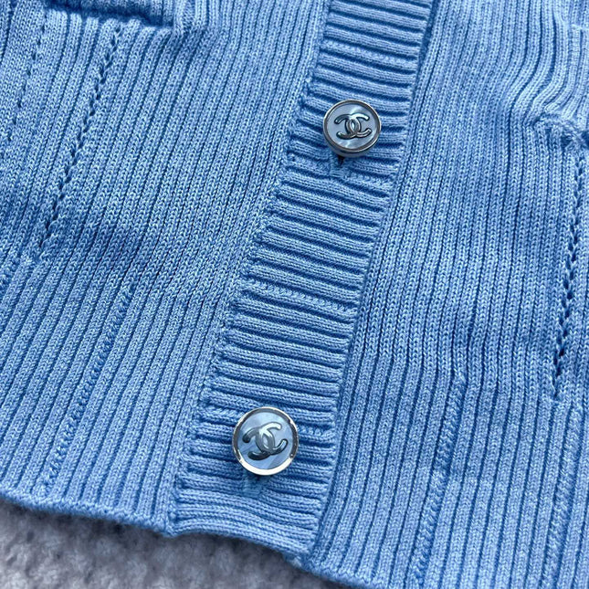 CHANEL LONG-SLEEVE SWEATER STYLE 25