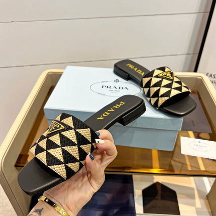 PRA EMBROIDERED SLIDES FLAT BLACK AND BEIGE FABRIC