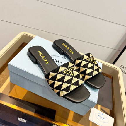 PRA EMBROIDERED SLIDES FLAT BLACK AND BEIGE FABRIC