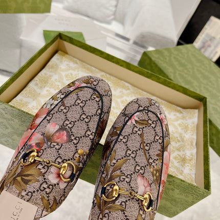 HORSEBIT FLOWER SLIPPER MULE IN DARK BEIGE MONOGRAM JACQUARD FABRIC