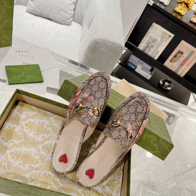 HORSEBIT FLOWER SLIPPER MULE IN DARK BEIGE MONOGRAM JACQUARD FABRIC