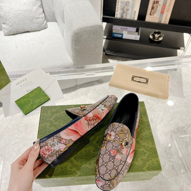 HORSEBIT LOAFER WITH FLOWER PRINT IN DARK BEIGE MONOGRAM JACQUARD FABRIC