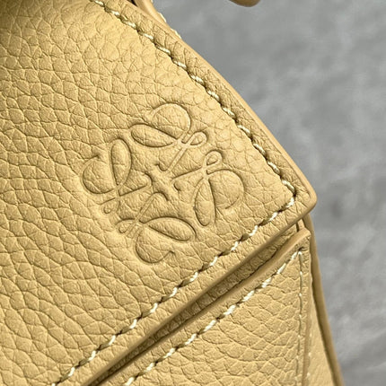 LOE MINI 18 PUZZLE BAG IN YELLOW CREAM CALFSKIN