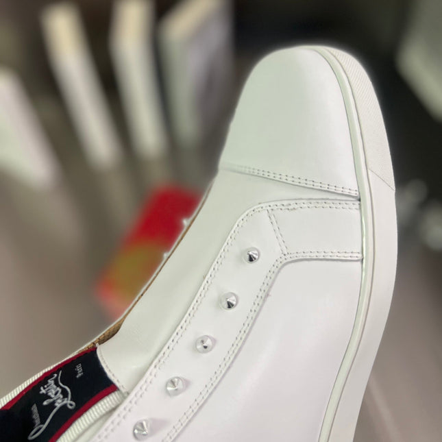 FIQUE A VONTADE SLIP-ON SNEAKERS IN WHITE SHINY CALFSKIN