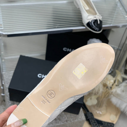 BALLET FLAT GLOSSY BLACK MIX IVORY LAMBSKIN