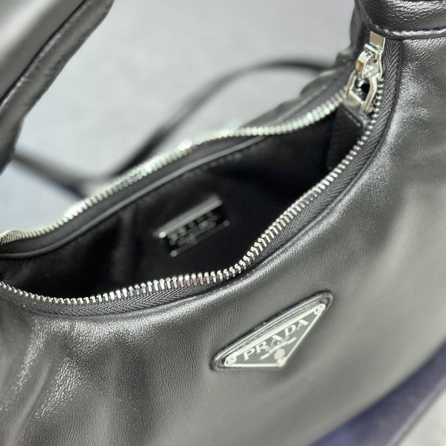 HOBO BAG 21 IN BLACK SOFT LAMBSKIN