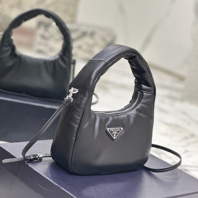 HOBO BAG 21 IN BLACK SOFT LAMBSKIN