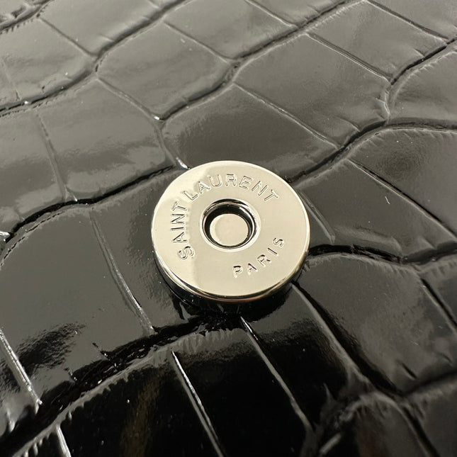 KATE TASSEL 20 BLACK CROCODILE PATTERN CALFSKIN WITH SILVER LOGO