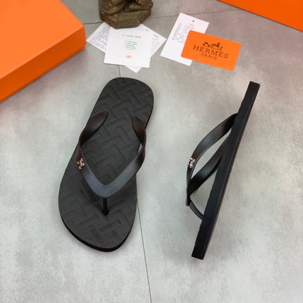 HM THONG SLIPPERS BLACK RUBBER