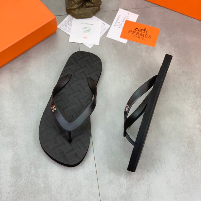 HM THONG SLIPPERS BLACK RUBBER