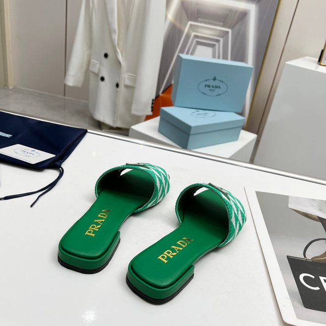 PRA EMBROIDERED SLIDES FLAT GREEN FABRIC