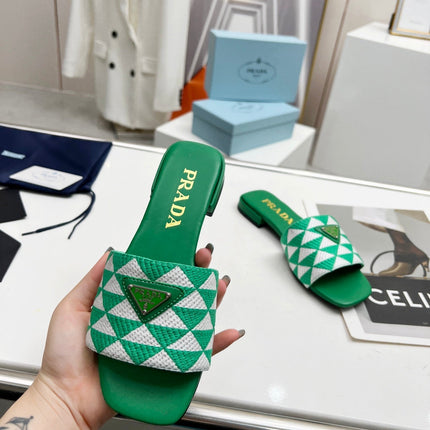 PRA EMBROIDERED SLIDES FLAT GREEN FABRIC