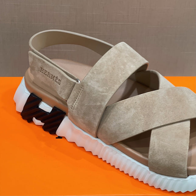 HM ELECTRIC SANDAL CAMEL SUEDE