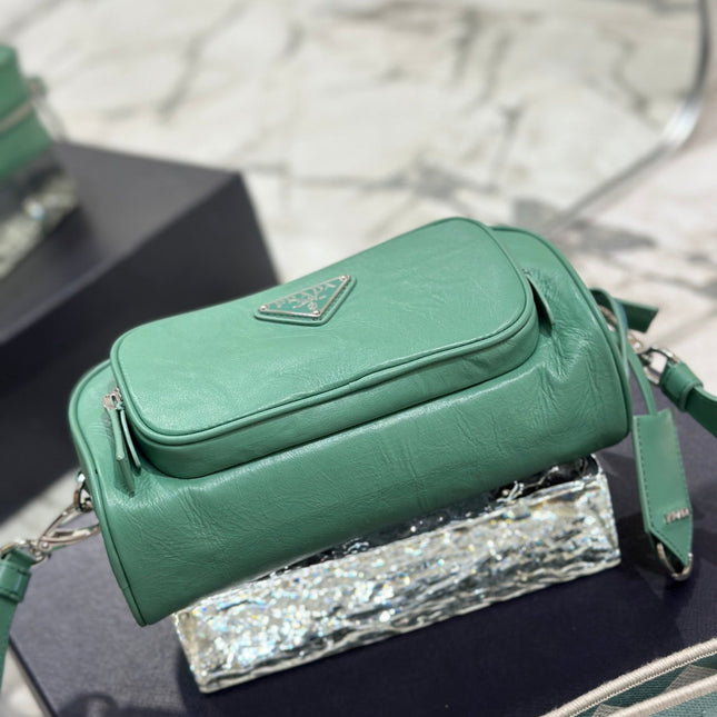 CAMERA BAG 23 IN CASTLETON GREEN WRINKLED LAMBSKIN