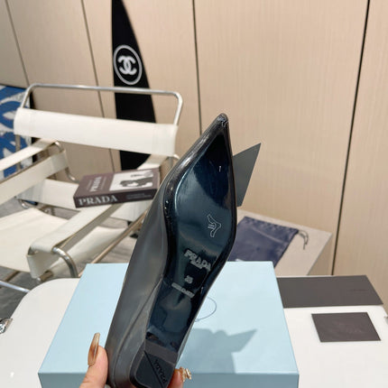 POINTED TOE PUMPS KITTEN HEEL IN GRAY GLOSSY LAMBSKIN WITH BOW