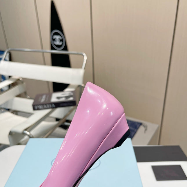 BALLET FLATS POINTED TOE IN PINK SHINY CALFSKIN ATTACHED FLOWERS