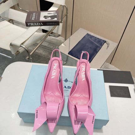 POINTED TOE SLINGBACK KITTEN HEEL WITH BOW IN PINK GLOSSY LAMBSKIN