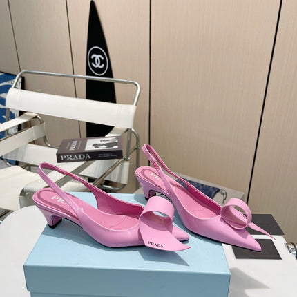 POINTED TOE SLINGBACK KITTEN HEEL WITH BOW IN PINK GLOSSY LAMBSKIN