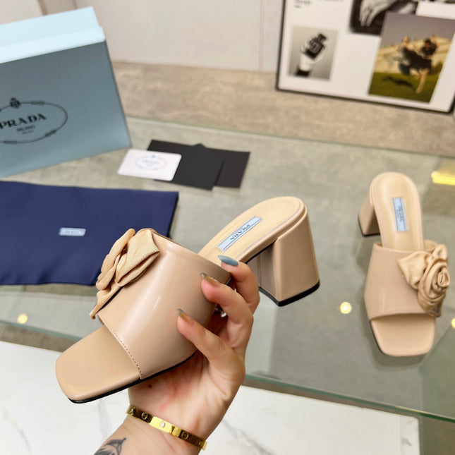 PRA FLOWER BLOCK HEELS 75 BEIGE CALFSKIN