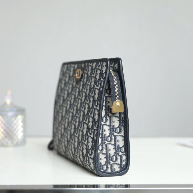 BOOK TOTE 26 IN BLACK OBLIQUE JACQUARD