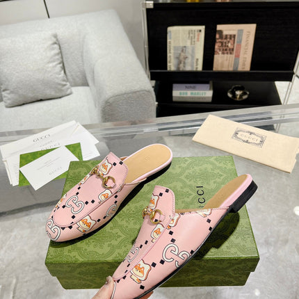 HORSEBIT SLIPPER MULE WITH CUTE CAT PRINT IN LIGHT PINK CALFSKIN