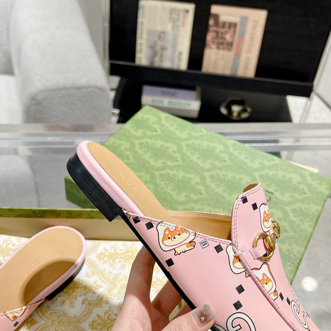 HORSEBIT SLIPPER MULE WITH CUTE CAT PRINT IN LIGHT PINK CALFSKIN